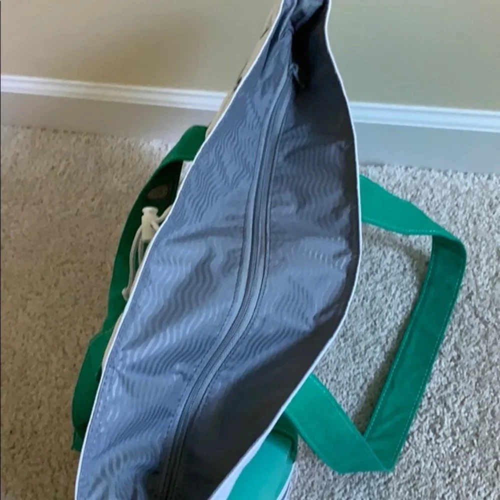 Tommy Bahama Beach towel & mercury boat beach Tote